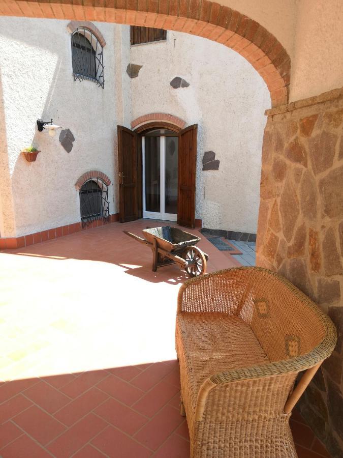 Casa Mari Bed and Breakfast Principina Terra Exteriör bild