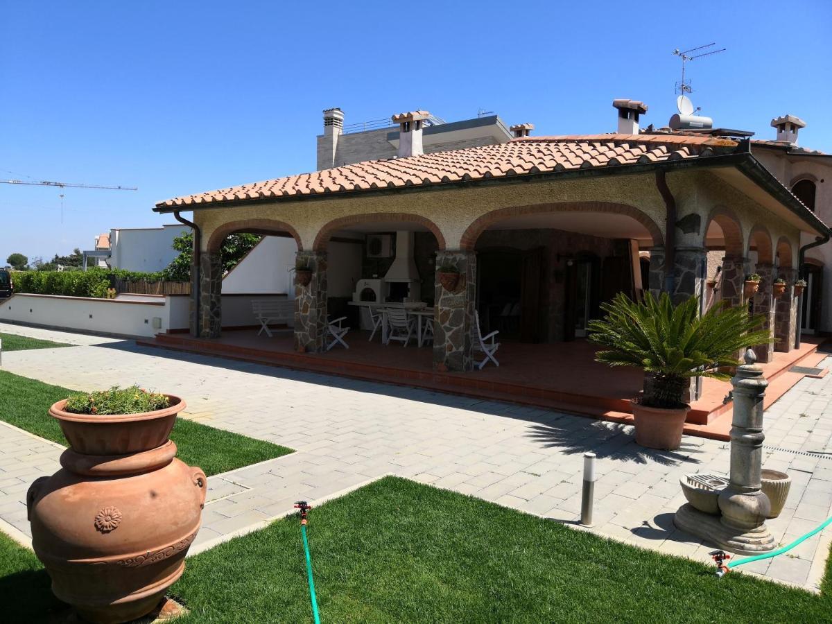 Casa Mari Bed and Breakfast Principina Terra Exteriör bild