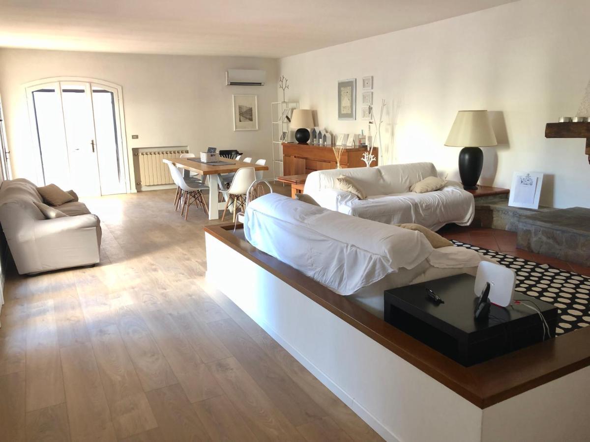 Casa Mari Bed and Breakfast Principina Terra Exteriör bild